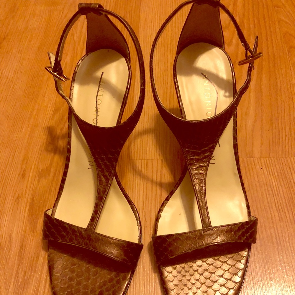 Antonio Melani brown sandals -7.5M